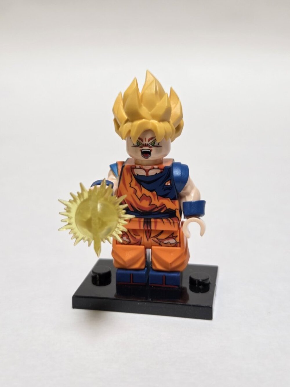 Dragon ball Z SSJ Goku Minifigure Custom lego compatible